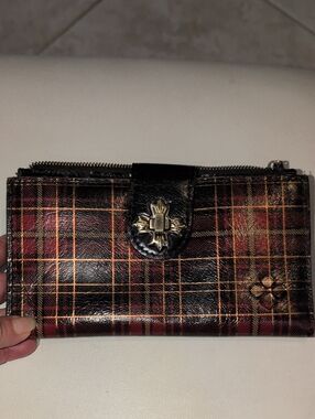Patricia Nash Laureana Leather Wallet With Kiss-Lock